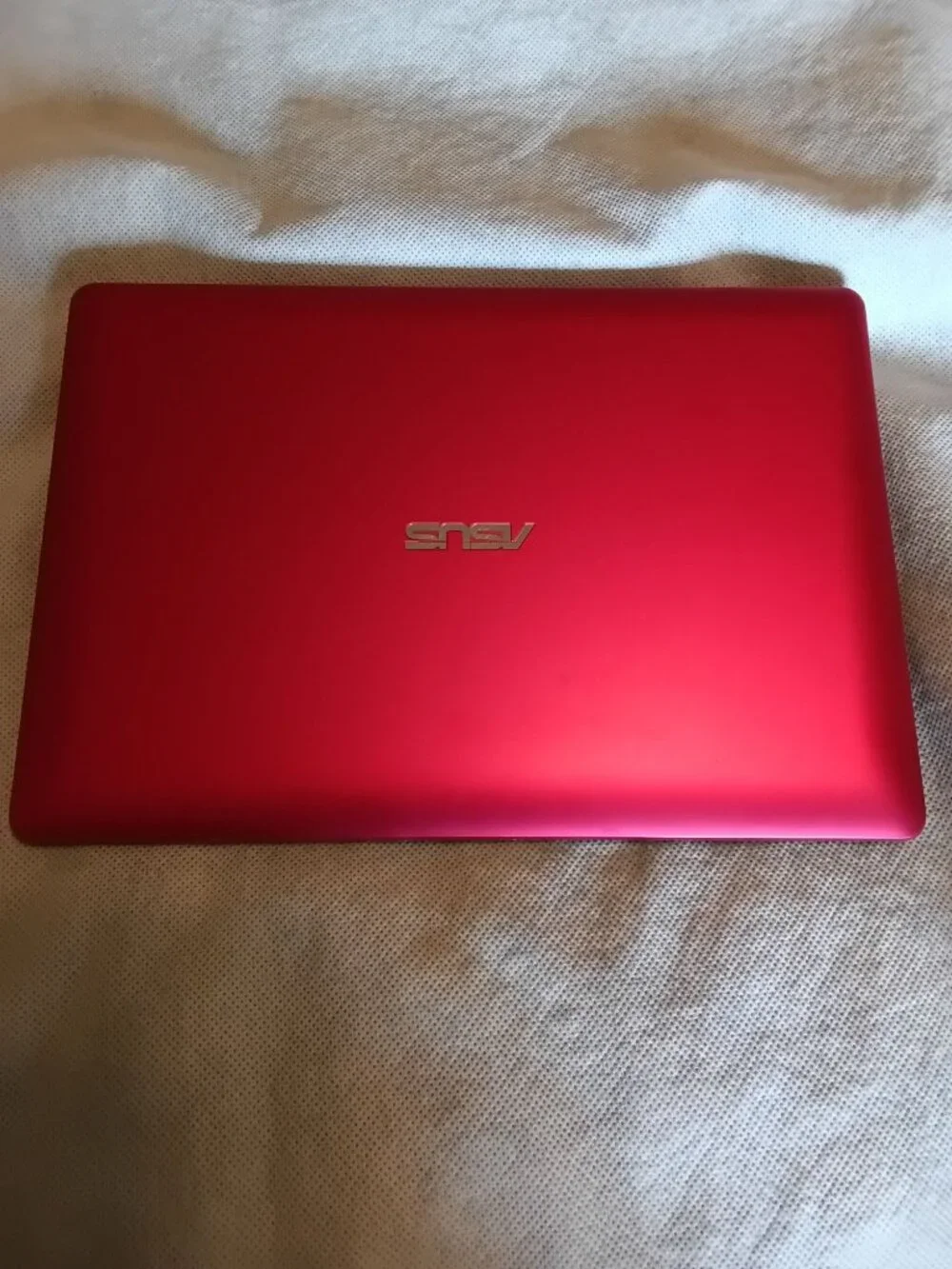 ASUS x102B Notebook Computer LOCKED w box and Power Cord